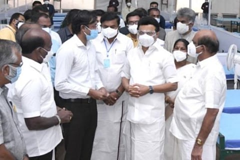 திருப்பூரில் ஆக்சிஜன் வசதியுடன் 100 படுக்கை வசதி; 20 கார் ஆம்புலன்ஸ் திட்டம்: முதல்வர் ஸ்டாலின் தொடங்கி வைத்தார்