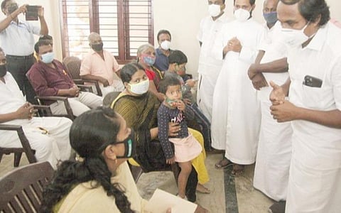 காணாமல் போன குளச்சல், கொட்டில்பாடு மீனவர்களை மீட்க உரிய நடவடிக்கை: அமைச்சர் மனோதங்கராஜ் உறுதி