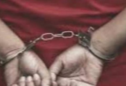 கைதான கிராம நிர்வாக அலுவலர் கவிதா