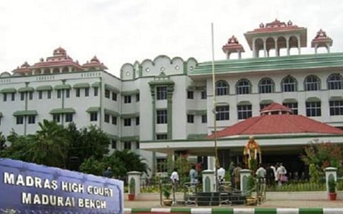 தமிழ் மொழி வளர்ச்சிக்கு ரூ.ஆயிரம் கோடி ஒதுக்க வழக்கு: மத்திய அரசு பதிலளிக்க உயர் நீதிமன்றம் உத்தரவு