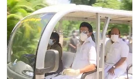 வண்டலூர் உயிரியல் பூங்காவில் ஆய்வு மேற்கொண்ட முதல்வர் ஸ்டாலின்.