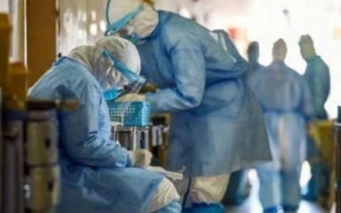 கோவையில் தனியார் மருத்துவமனை கூடுதல் கட்டணம் வசூலிப்பதாக புகார்: முதல்வரின் காப்பீட்டு திட்டத்தில் பயன்பெற நோயாளிக்கு உதவிய ஐஏஎஸ் அதிகாரி