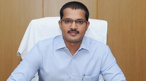 கரோனா தொற்று முடியும்வரை தஞ்சாவூர் ஆட்சியரை மாற்றம் செய்ய வேண்டாம்: தமிழக முதல்வருக்குப் பொதுமக்கள் கோரிக்கை