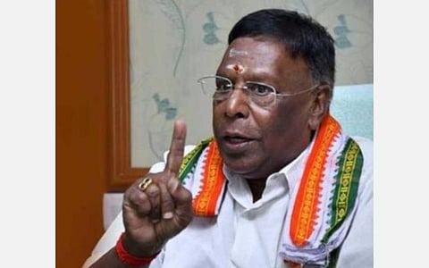 மக்களைப்பற்றி எந்த கவலையும் இல்லாமல் நாற்காலிக்கு சண்டை போடுகிறார்கள்: என்.ஆர்.காங் - பாஜகவினர் மீது நாராயணசாமி குற்றச்சாட்டு