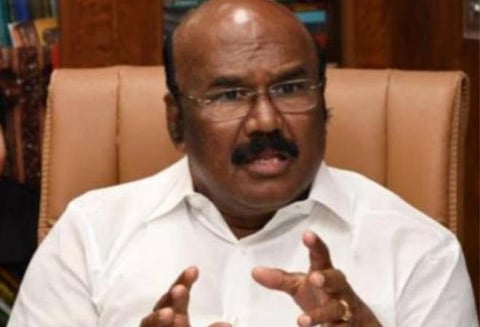 தமிழகத்தில் தடுப்பூசி இல்லை; அறிவிக்கப்படாத மின்தடை: ஜெயக்குமார் கண்டனம்