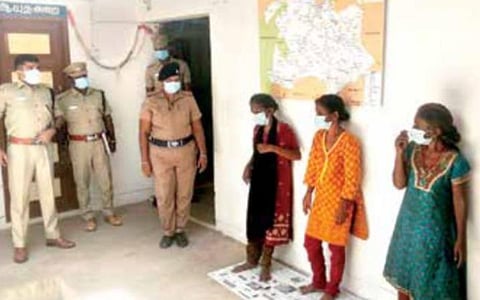 பேய் பிடித்துள்ளதாக அச்சமடைந்து தாக்கியதில் கண்ணமங்கலத்தில் சிறுவன் உயிரிழப்பு: தாய் உட்பட 3 பெண்கள் கைது