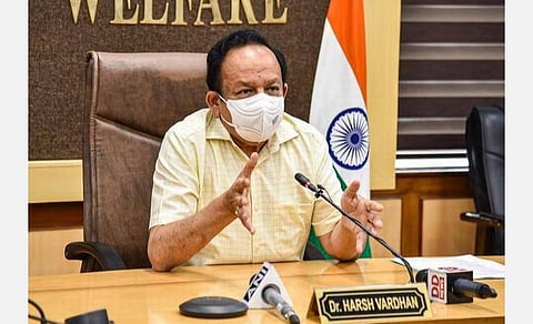 தடுப்பூசி திட்டத்தில் குழப்பம் ஏற்படுத்த முயற்சி: மத்திய அமைச்சர் ஹர்ஷ் வர்தன் கண்டிப்பு