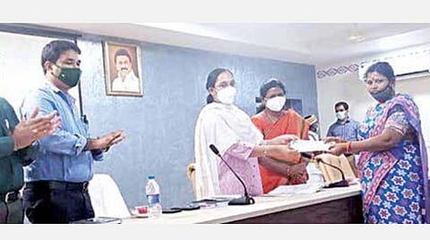 மனு கொடுத்த இரண்டு நாட்களில் கடனுதவி: காஞ்சிபுரம் மாவட்ட ஆட்சியர் துரித நடவடிக்கை