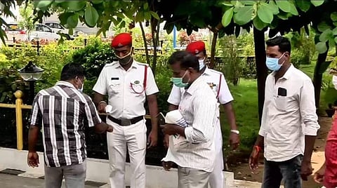 கரோனா பரவலைத் தடுக்க புதுச்சேரி சட்டப்பேரவையில் புதிய கட்டுப்பாடுகள் அமல்