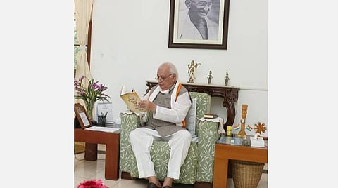 வரதட்சணைக்கு எதிராக கேரள ஆளுநர் உண்ணாவிரதம்: பாஜக, காங்கிரஸ் ஆதரவு
