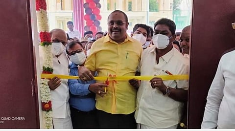 ஆம்பூரில் வேலூர் எம்.பி. அலுவலகத்தை மாவட்ட ஆட்சியர் அமர் குஷ்வாஹா திறந்து வைத்தார்.