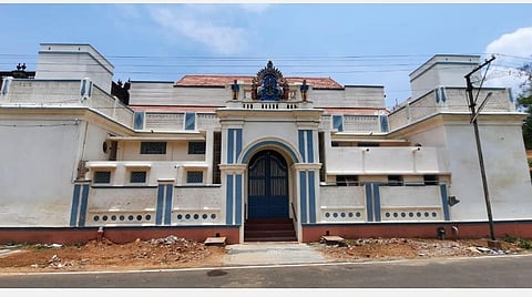 காரைக்குடி அருகே கானாடுகாத்தானில் உள்ள 150 ஆண்டுகால வீடு.