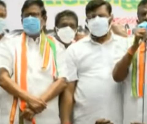 ஆர்ப்பாட்டத்தில் கலந்துகொண்ட கே.எஸ்.அழகிரி.