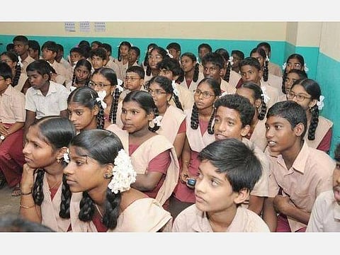 கரோனாவும் பள்ளிக் குழந்தைகளும்: இடைநிற்றல் 10%, ஆன்லைன் கல்வி கிடைக்காதோர் 51%, ஊட்டச்சத்து குறைந்த குழந்தைகள் 38%: அறிவியல் இயக்க ஆய்வில் அதிர்ச்சித் தகவல்
