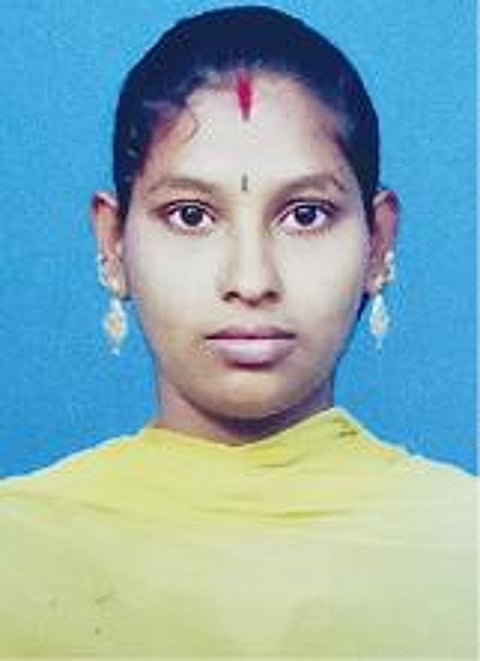 ஷோபா.