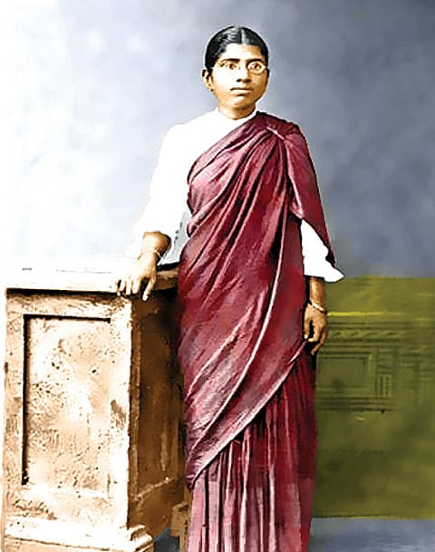 சமூகத்துக்குச் சிகிச்சை அளித்த முத்துலட்சுமி