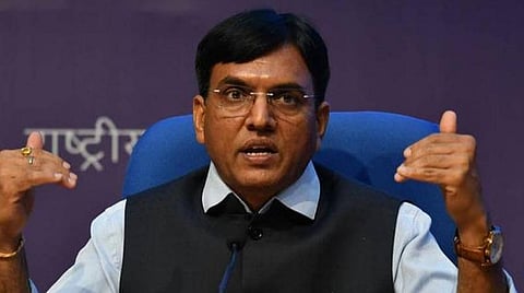 ‘‘ஜூலையில் கரோனா தடுப்பூசி செலுத்திக் கொண்டவர்களில் நீங்களும் ஒருவர்’’- ராகுல் காந்திக்கு மாண்டவியா பதிலடி