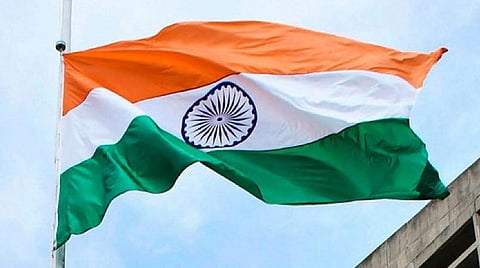 நாட்டின் 75-வது சுதந்திர தினம்- ஆளுநர், கட்சித் தலைவர்கள் வாழ்த்து