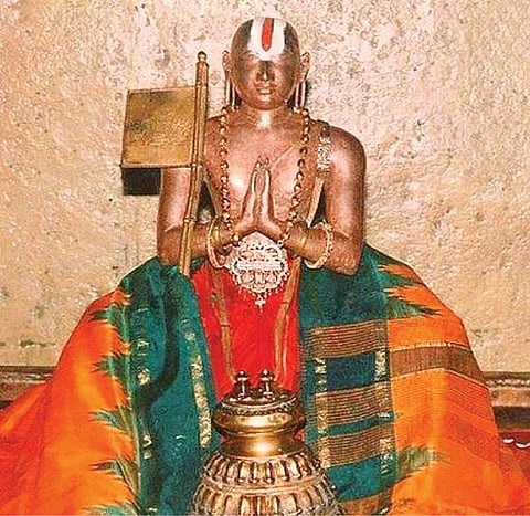 81 ரத்தினங்கள் 77: நீரில் குதித்தேனோ கணபுரத்தாள் போலே