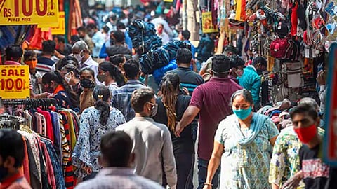 டெல்லியில் கூடுதல் தளர்வு: இனி கடைகள், உணவகங்களுக்கு நேரக் கட்டுப்பாடுகள் இல்லை