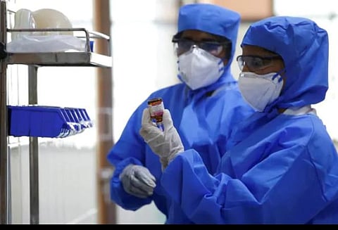 குறைந்த கரோனா பாதிப்பு: புதுவை இந்திரா காந்தி மருத்துவக் கல்லூரியில் புற நோயாளிகள் சிகிச்சை தொடக்கம்