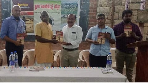 மதுரை காந்தி நினைவு அருங்காட்சியகத்தில் இன்று நூலாசிரியர்கள் பெரி.கபிலன், க.சி.பழனிக்குமார் ஆகியோர் எழுதிய ‘கீதாரிகள் இனவரைவியல்’ எனும் நூலினை சாகித்ய அகாடரி விருதுபெற்ற எழுத்தாளர் சோ.தர்மன் வெளியிட்டார்.