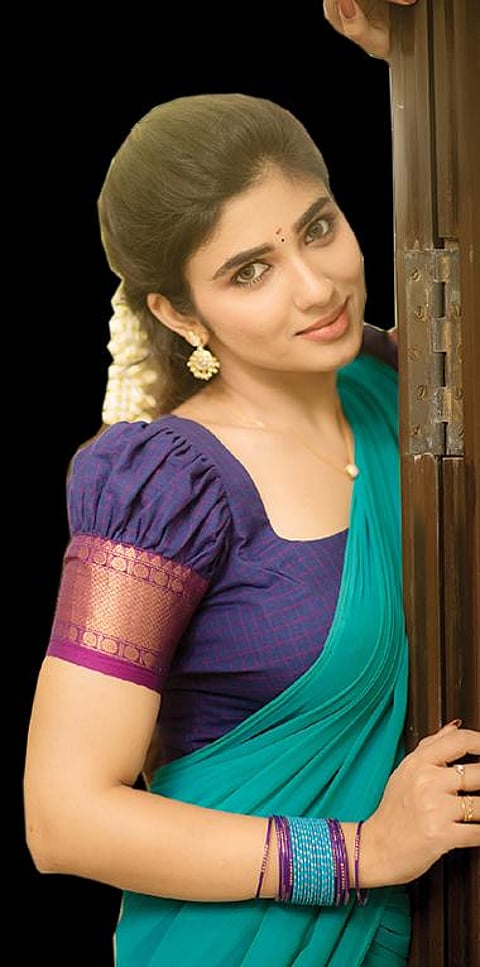 பிரக்யா நாக்ராபடம்: ‘கேமரா’ செந்தில்