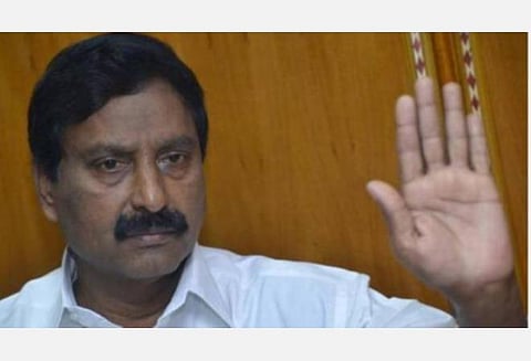 விநாயகர் சதுர்த்தி விழாவில் நாராயணசாமி அரசியல் செய்கிறார்: புதுச்சேரி அதிமுக குற்றச்சாட்டு