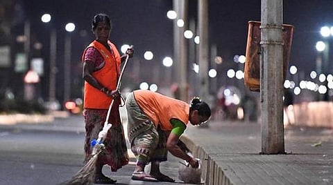 என்று தீரும் தூய்மைப் பணியாளர் துயரம்?