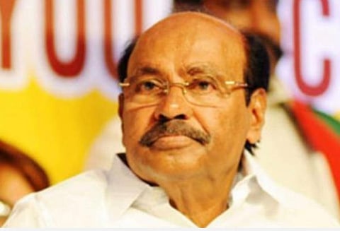 தாய்மொழியுடன் இந்தியையும் பயன்படுத்தக் கட்டாயப்படுத்துவதா?- அமித் ஷாவுக்கு ராமதாஸ் கேள்வி