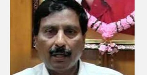 புதுச்சேரி மாநிலங்களவை எம்.பி பதவியைக் கோரும் அதிமுக: ரங்கசாமியைச் சந்தித்து கடிதம்