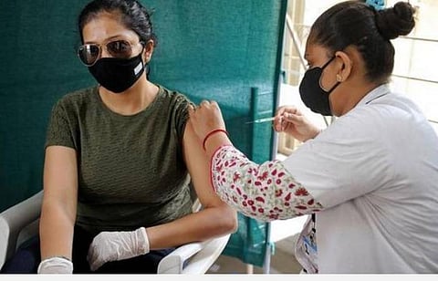 மதுரையில் 4 வார்டுகளில் 100% கரோனா தடுப்பூசி செலுத்தி சாதனை