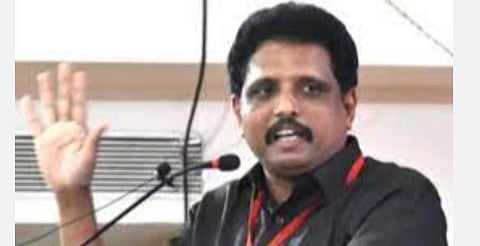 குற்றவாளிகளே தீர்ப்பு எழுதிக் கொள்ளலாமா?- ஸ்டேட் வங்கித் தேர்வு குறித்து சு.வெங்கடேசன் எம்.பி. விமர்சனம்