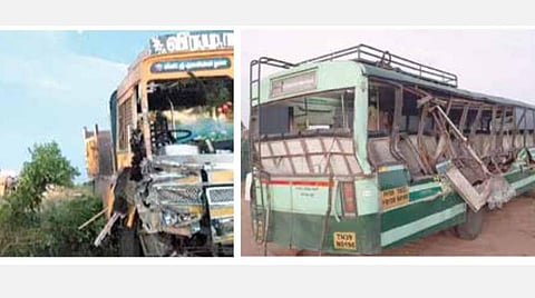 பழநி அருகே விபத்துக்குள்ளான லாரி.(வலது) சேதமடைந்த அரசு பேருந்து.