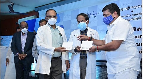 மதுரை அரசு ராஜாஜி மருத்துவமனையில் கரோனா நோயாளிகளை கண்காணிக்கும் பயோ சென்சார் கருவிகள்