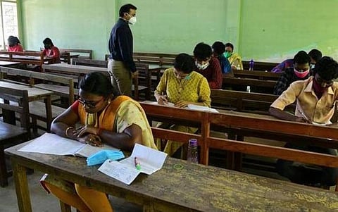 சிவில் சர்வீஸ் தேர்வுகளில் தமிழகம் மீண்டும் முன்னிலை பெற வேண்டும்