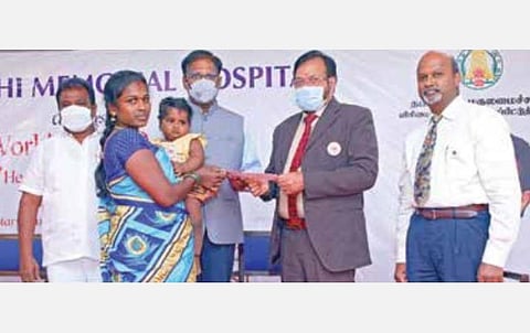 டாக்டர் காமாட்சி நினைவு மருத்துவமனையில் நடைபெற்ற, சர்வதேச இதய நாள் விழிப்புணர்வு தின விழாவில் சோழிங்கநல்லூர் எம்எல்ஏ அர்விந்த் ரமேஷ், ரோட்டரி சங்க மாவட்ட ஆளுநர் ஜெ.ஸ்ரீதர், டாக்டர் ஆர்.பிரேம் சேகர் உள்ளிட்டோர் பங்கேற்றனர்.