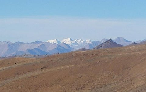 லடாக் எல்லையில் சீன படைகள் குவிப்பு
