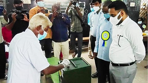 விருதுநகர் மாவட்டத்தில் ஊரக உள்ளாட்சித் தேர்தல் விறுவிறுப்பு