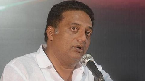 பாகுபாடு காட்டுபவர்களோடு என்னால் இருக்க முடியாது; என்னைக் காயப்படுத்திய விஷயம்: பிரகாஷ்ராஜ் பேட்டி