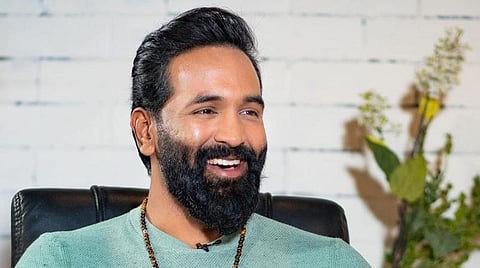 சிரஞ்சீவி என்னைத் தேர்தலிலிருந்து விலகச் சொன்னார்: விஷ்ணு மஞ்சு