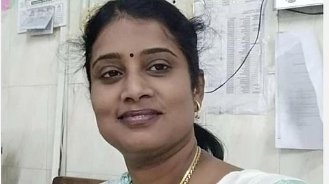 கர்ப்பிணியை அலைக்கழித்து தனியார் மருத்துவமனையில் சிகிச்சை: உடுமலை அரசு மருத்துவர் கூடலூருக்கு மாற்றம்