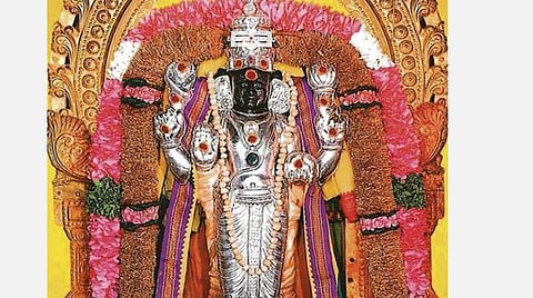 2021 - 2022 குருப்பெயர்ச்சி பலன்கள்; கும்ப ராசி அன்பர்களே! கடன் வேண்டாம்; வேலையில் நெருக்கடி; புதிய தொழில் வேண்டாம்; திறமை வெளிப்படும்!