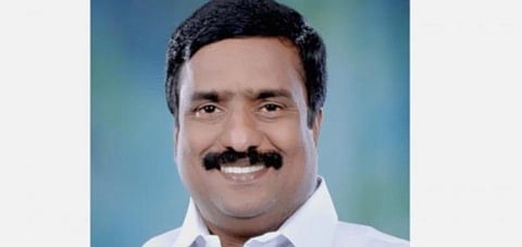 புதுச்சேரியிலும் ஆதரவற்ற பெண்களுக்கு குடும்ப அட்டை: எதிர்க்கட்சித் தலைவர் சிவா வலியுறுத்தல்
