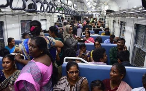 தீபாவளிப் பண்டிகையை ஒட்டி 3 சிறப்பு ரயில்கள்: தெற்கு ரயில்வே அறிவிப்பு