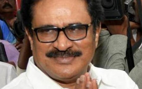 வன்முறை, இருள் அகன்று வளமும், நலமும் பெருகிடட்டும்: திருநாவுக்கரசர் தீபாவளி வாழ்த்து