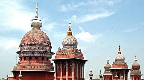 கரோனா பாதிப்பால் உயிரிழந்த 36,220 பேரின் குடும்பத்துக்கு தலா ரூ.50 ஆயிரம் இழப்பீடு: உயர் நீதிமன்றத்தில் தமிழக அரசு தகவல்
