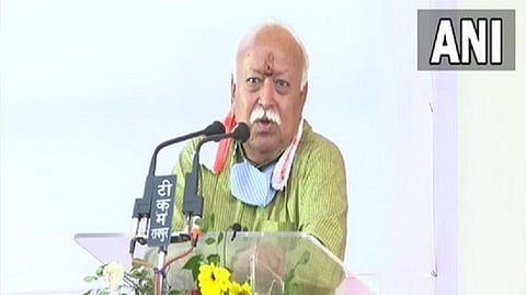 நாம் யாரையும் மதம் மாற்றத் தேவையில்லை; எப்படி வாழ்வது என்று சொல்லிக் கொடுத்தால் மட்டுமே போதும்: மோகன் பாகவத்