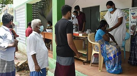 50 ஆயிரம் இடங்களில் இன்று 10-வது மெகா கரோனா தடுப்பூசி முகாம்