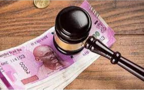 மலம் அள்ளுவோர் தகவலை மறைத்த அதிகாரிக்கு அபராதம்